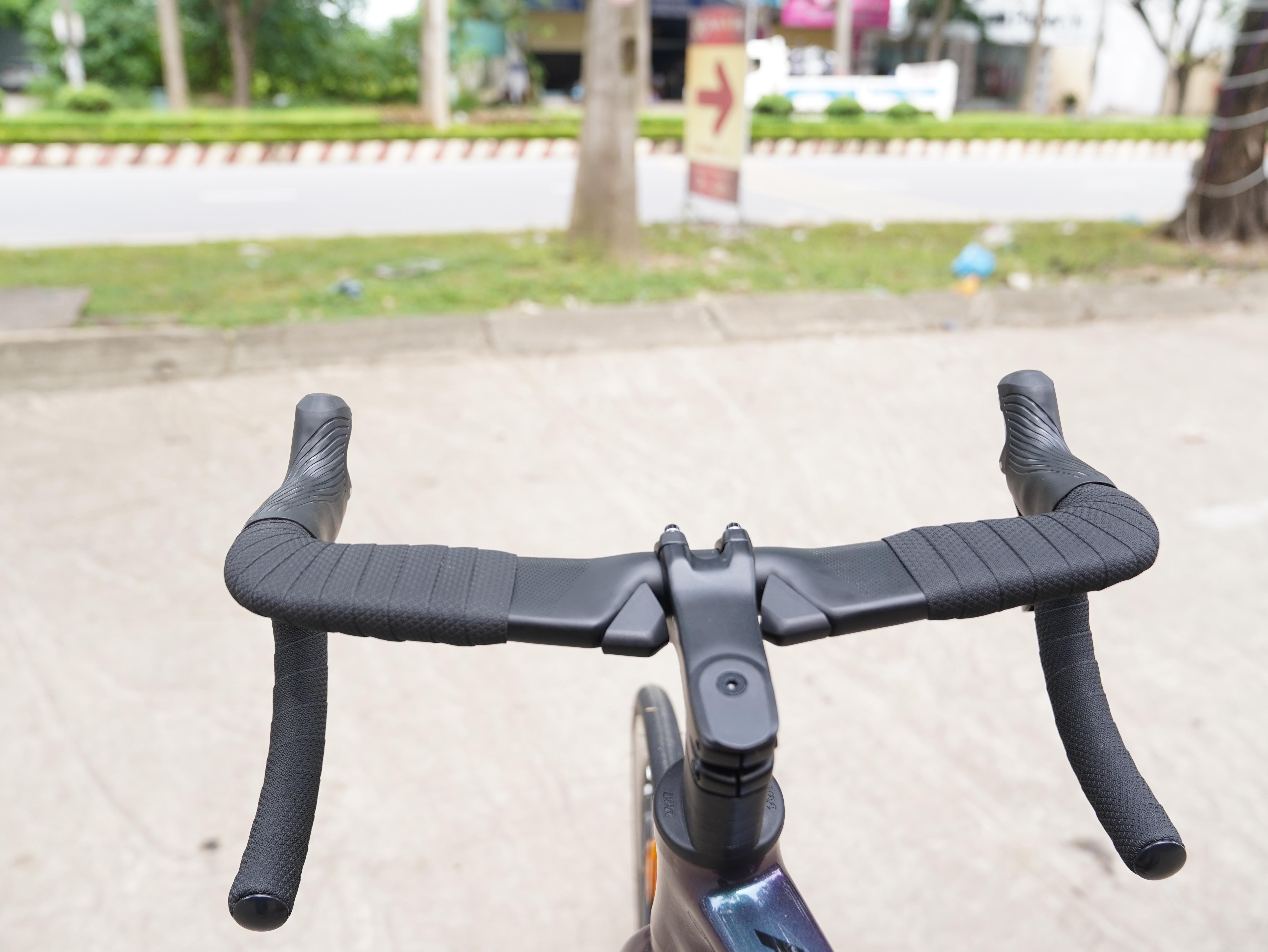 ghi-dong-carbon-xe-dap-dua-dtfly-sr80s-1.JPG